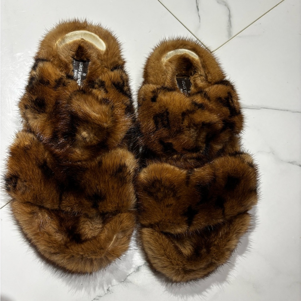 Louis Vuitton Mink fur sandals